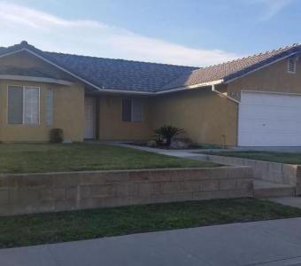 Beautiful 4 Bedroom 2 Bathroom family home available for rent at 500 Alder Ave, Hanford, CA
