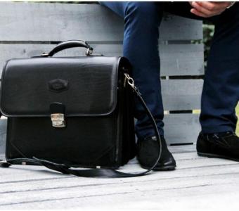 Attention Professionals: Discover the Perfect Briefcase for Your Needs