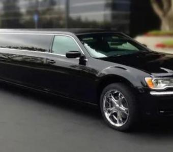 Experience Luxury with GM Limousine