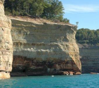 Unveiling Nature's Painting: Pictured Rocks National Lakeshore