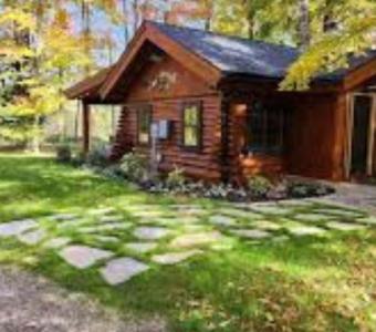 Rustic Retreats: Cabin in Upper Peninsula Michigan