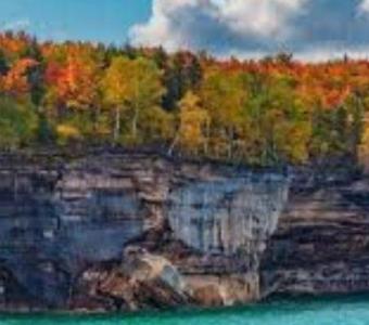 Explore the Beauty of Pictured Rocks National Lakeshore!