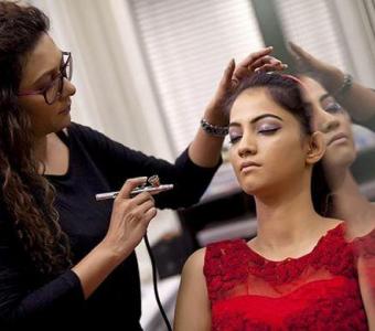 wedding bridal makeup artist in ahmedabad