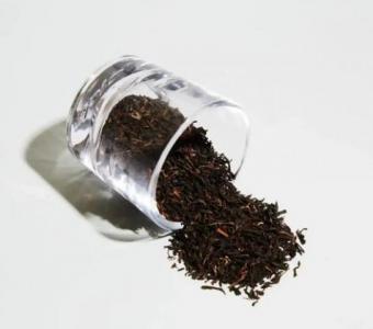 Buy the Distinctive Flavors of Selimihil Darjeeling Black Tea