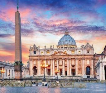 Attend the most holy Pope’s Mass congregations with Vatican City Tours