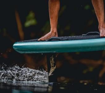 hydrofoil motorized surfboard