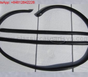 Mercedes Benz W108 W109 bumpers with rubber