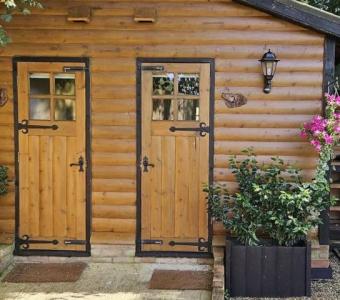 Private Bathrooms at Piggles Retreat - Craigavon