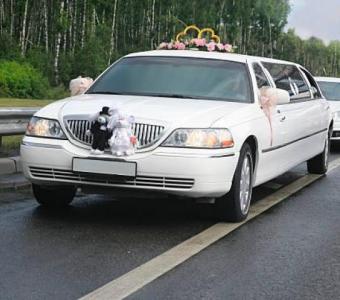 Walking Platinum | Limousine Service Maple Valley